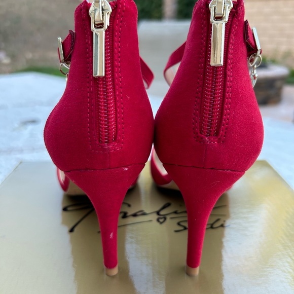 ✨NEW✨Vanessa Red Ankle Strap Heels - Picture 7 of 11